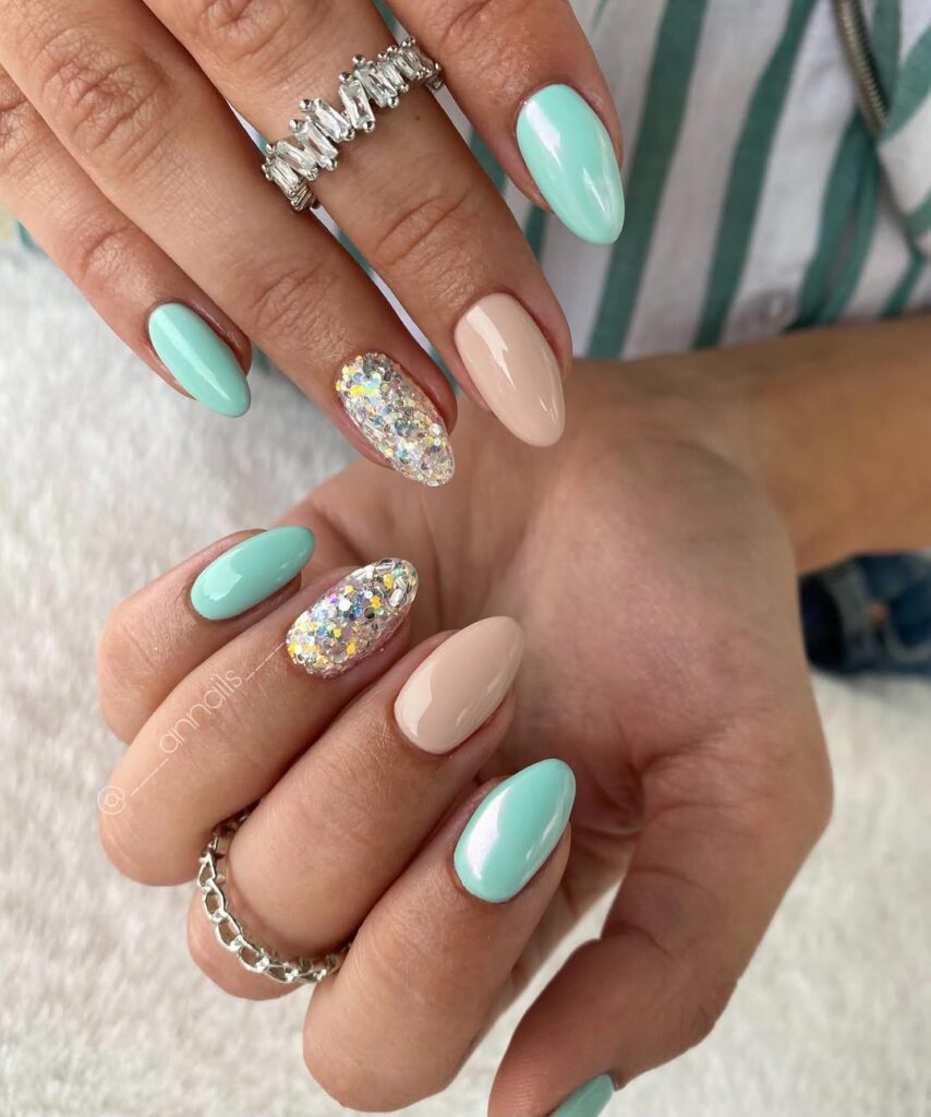 Mint Nails