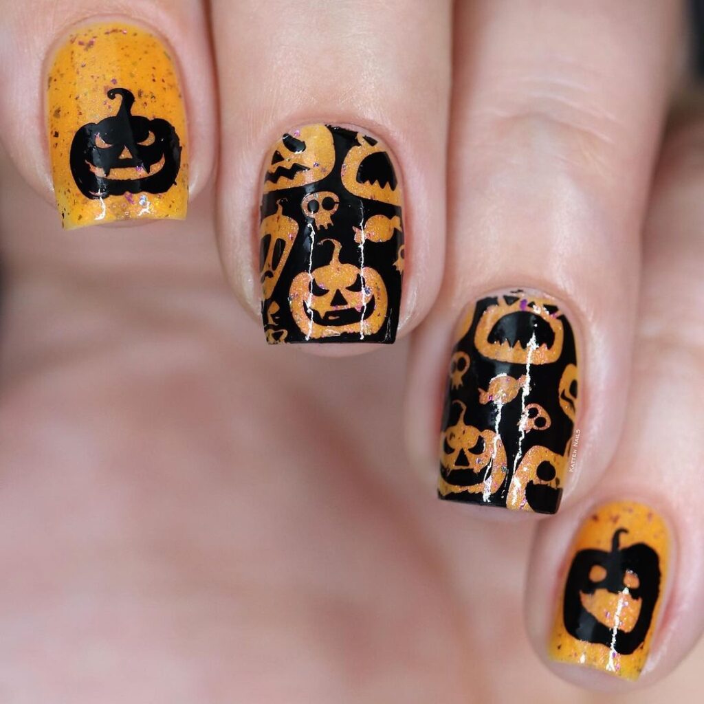 Halloween nails