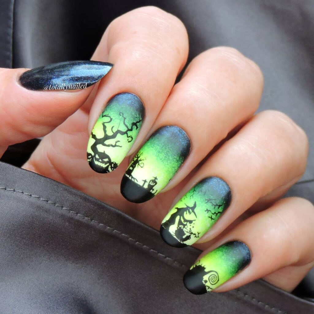 Halloween nails