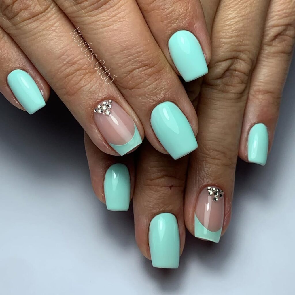 Mint Nails