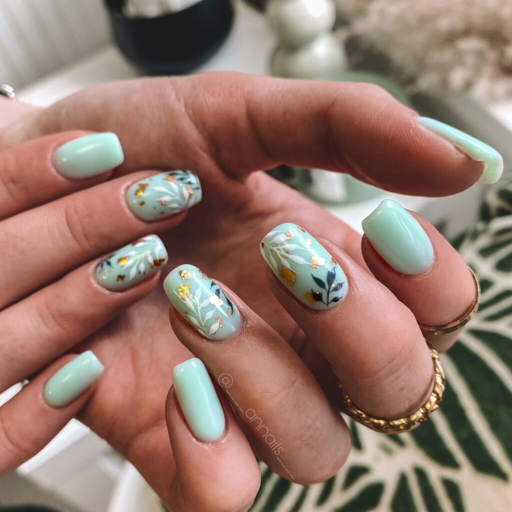 Mint Nails