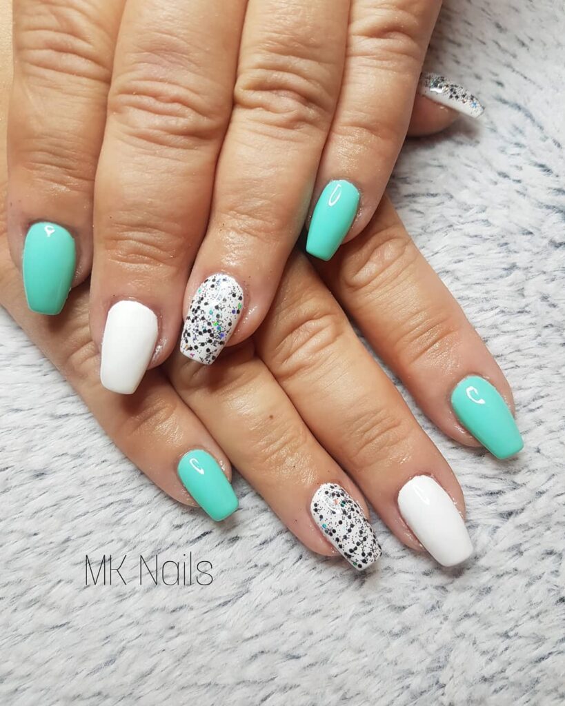 Mint Nails