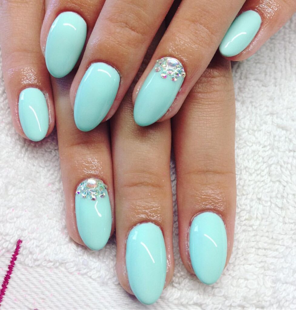 Mint Nails