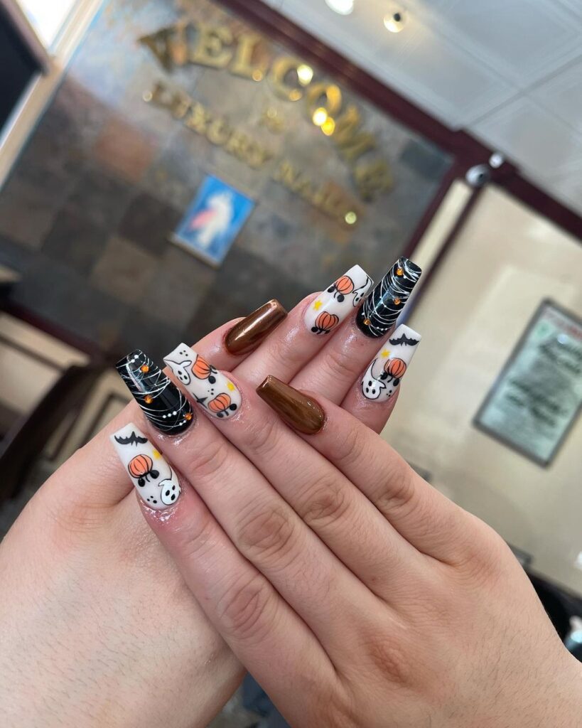 Halloween nails