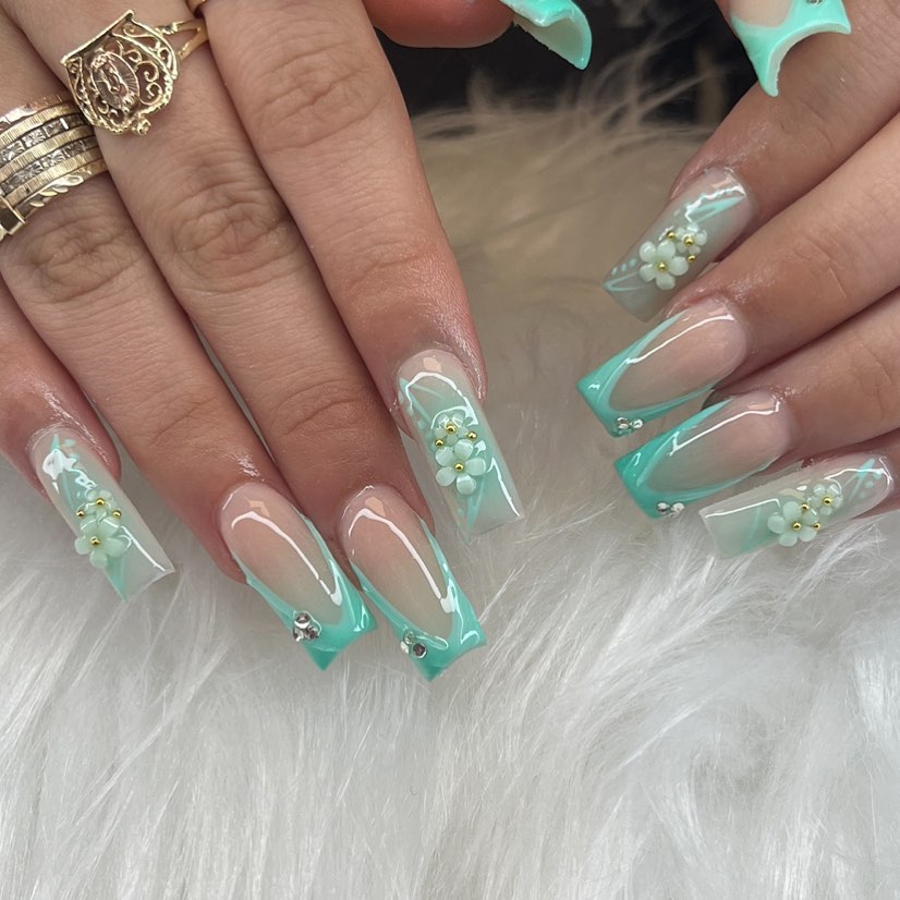 Mint Nails