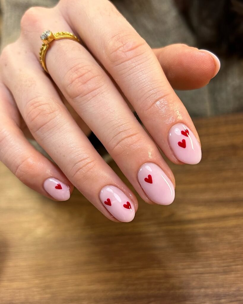 Valentine’s Day nails