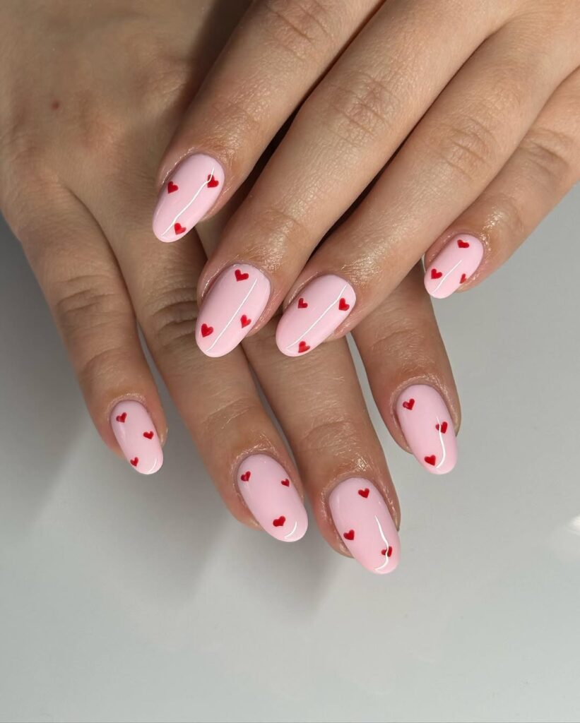 Valentine’s Day nails